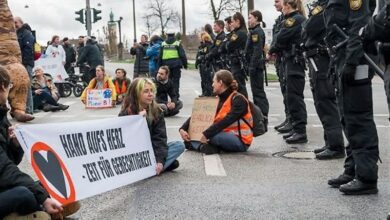 Almanya’nın farklı yerlerinde çevre aktivistlerinin protestoları