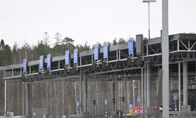 Finlandiya, Rusya ile sınır kapılarını süresiz olarak kapattı