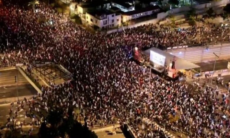 İsrailli mahkumların aileleri protesto etti: Akrabalarımız esaret altında ölüyor