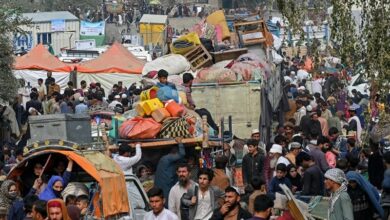 Pakistanlı protestocuların Afgan mültecilerin zorla sınır dışı edilmesine desteği