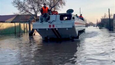 Rusya’nın Orsk şehrinin eski kısmının yarısı sular altında kaldı