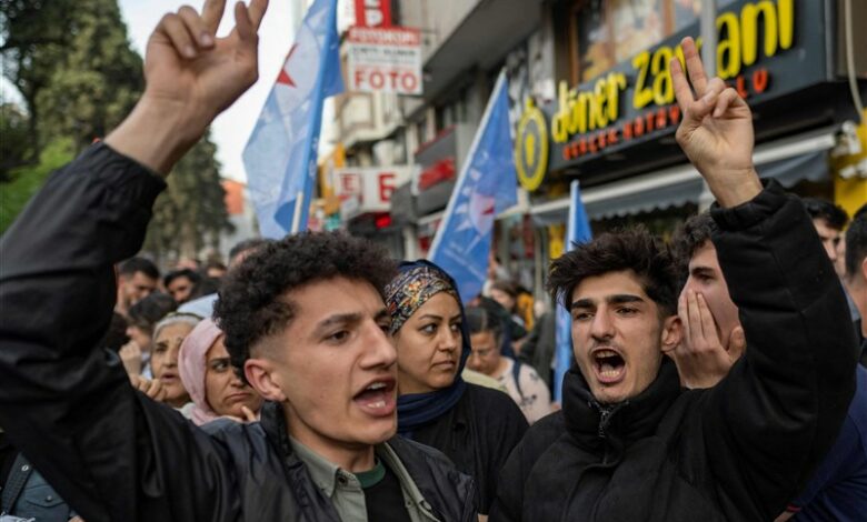 Van’daki sokak eylemlerinin nedeni nedir?