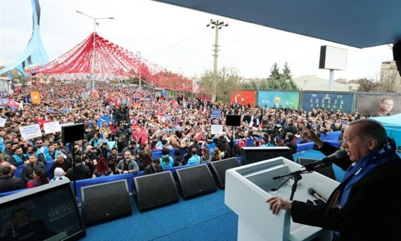 Türk halkının iktidar partisine olan güvensizliği artıyor