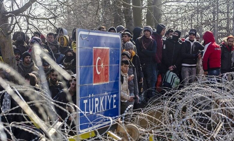 Afgan mültecileri Türk sınırdışı merkezlerinde dövmek