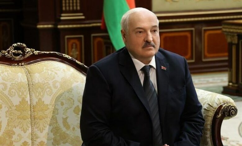 Lukashenko: Amerika seçimlerinin her iki adayı da aptal