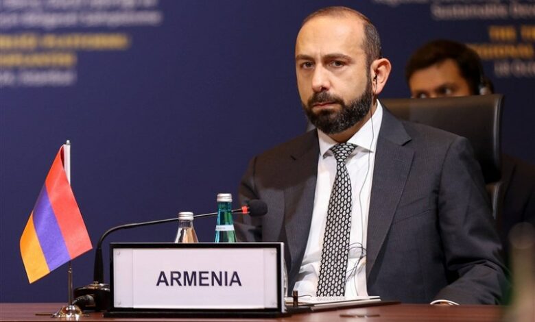 Mirzoyan: Ermenistan bölgesel iletişimi yeniden açmaya kararlı